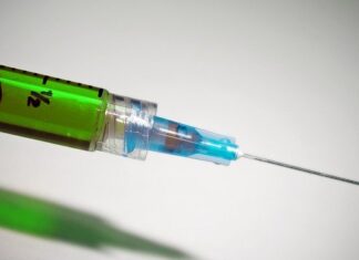 AstraZeneca announces a vaccine with an average efficacy of 70%.